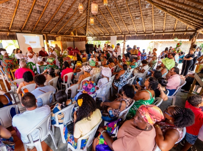 Baianas de acarajé recebem certificados de qualificação