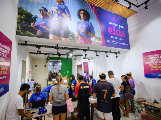 Entrega de kits da corrida “Correr por Elas” ocorre no Parque Shopping Bahia e segue até sábado (25)
