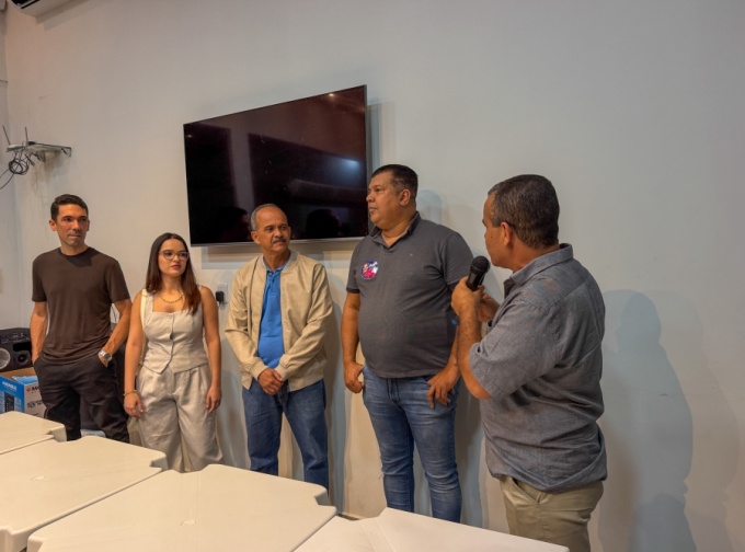  Elinaldo avança pelo Médio Sudoeste e reúne lideranças em Itapetinga