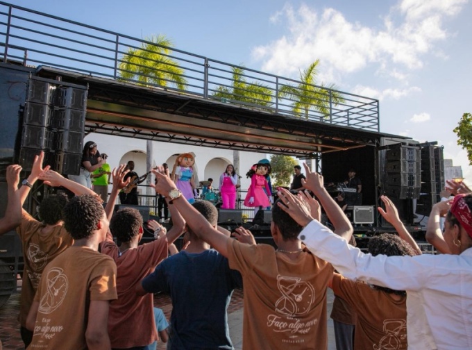  Marcha para Jesus reúne fiéis em um ato de fé e adoração em Lauro de Freitas
