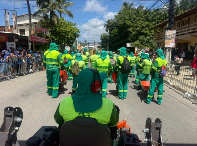 Equipe da Naturalle participa do desfile cívico de Monte Gordo