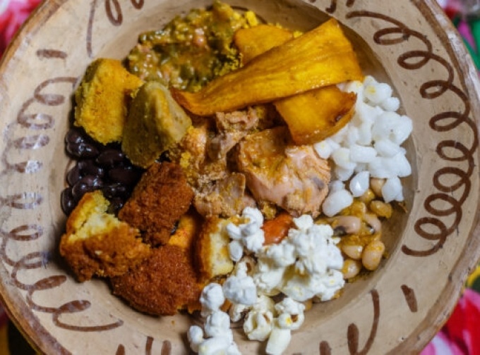 Setembro é mês de caruru: confira onde comer em Salvador