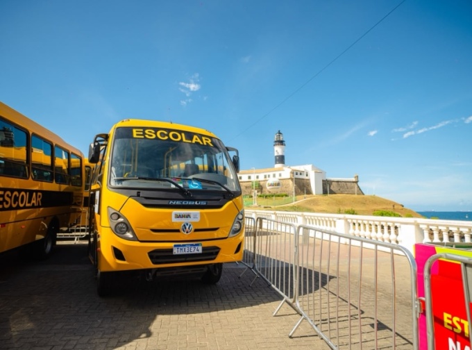 Camaçari recebe novo ônibus escolar para reforçar transporte de estudantes da zona rural